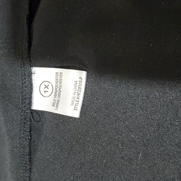 Dress - Picture 9 of 9